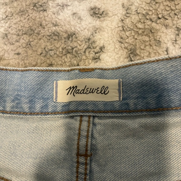 Madewell relaxed denim shorts - Picture 3 of 5